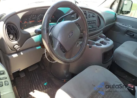 2005 Ford Econoline E150 Wagon z USA, uszkodzony, nr VIN 1FMRE11L85HB13030